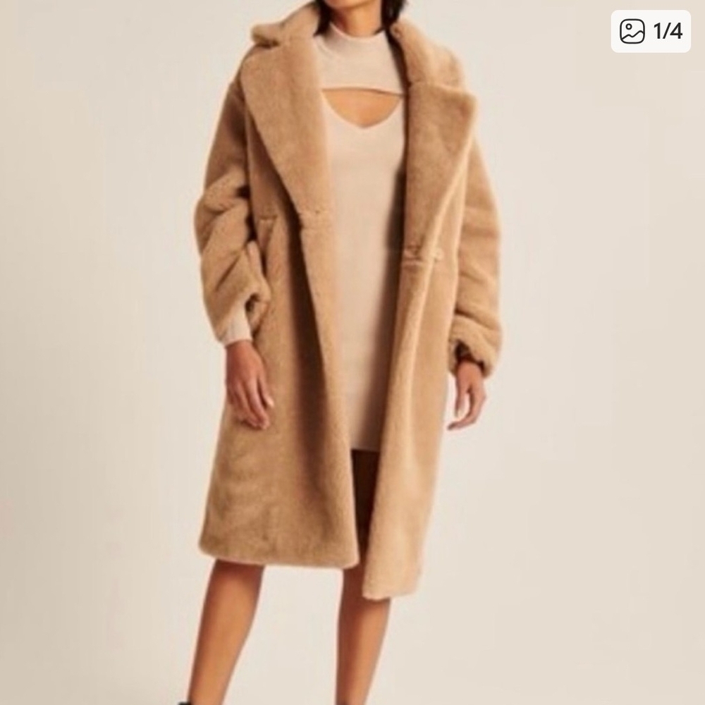 Abercrombie & Fitch Women's Cozy Tan Teddy Coat